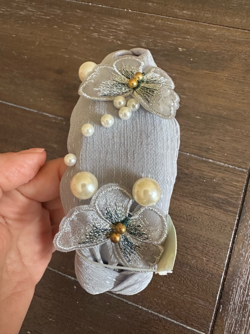 Pearl & Flower Embellished Twisted Headbands - Pink and Silver(grey) - Picture 2 of 6